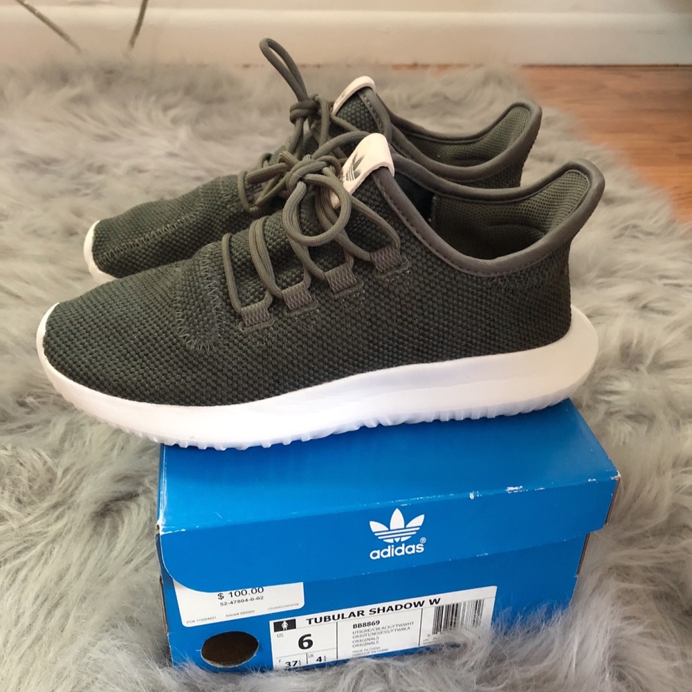 WOMENS ADIDAS TUBULAR SNEAKERS - Picture 7 of 8